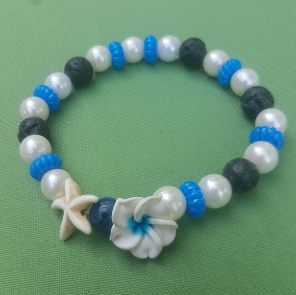 🌋 Hawaiian Beach Bracelet Set - Picture 8 of 10